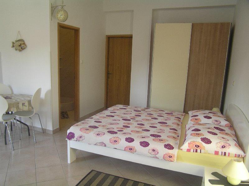 Deda Apartments Pag Town Buitenkant foto