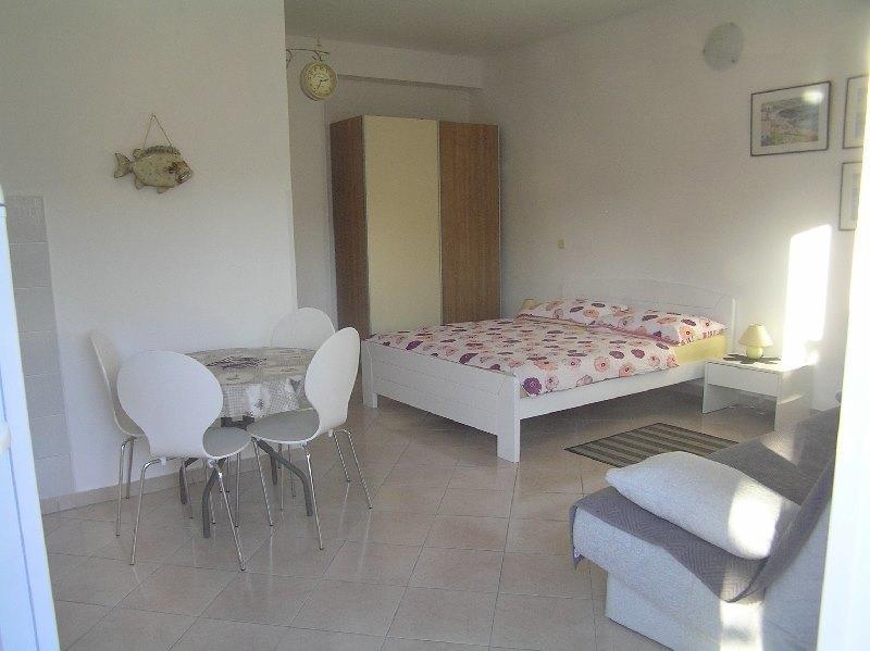 Deda Apartments Pag Town Buitenkant foto