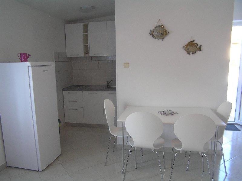 Deda Apartments Pag Town Buitenkant foto